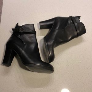 Black leather buckle jcrew booties size 10
